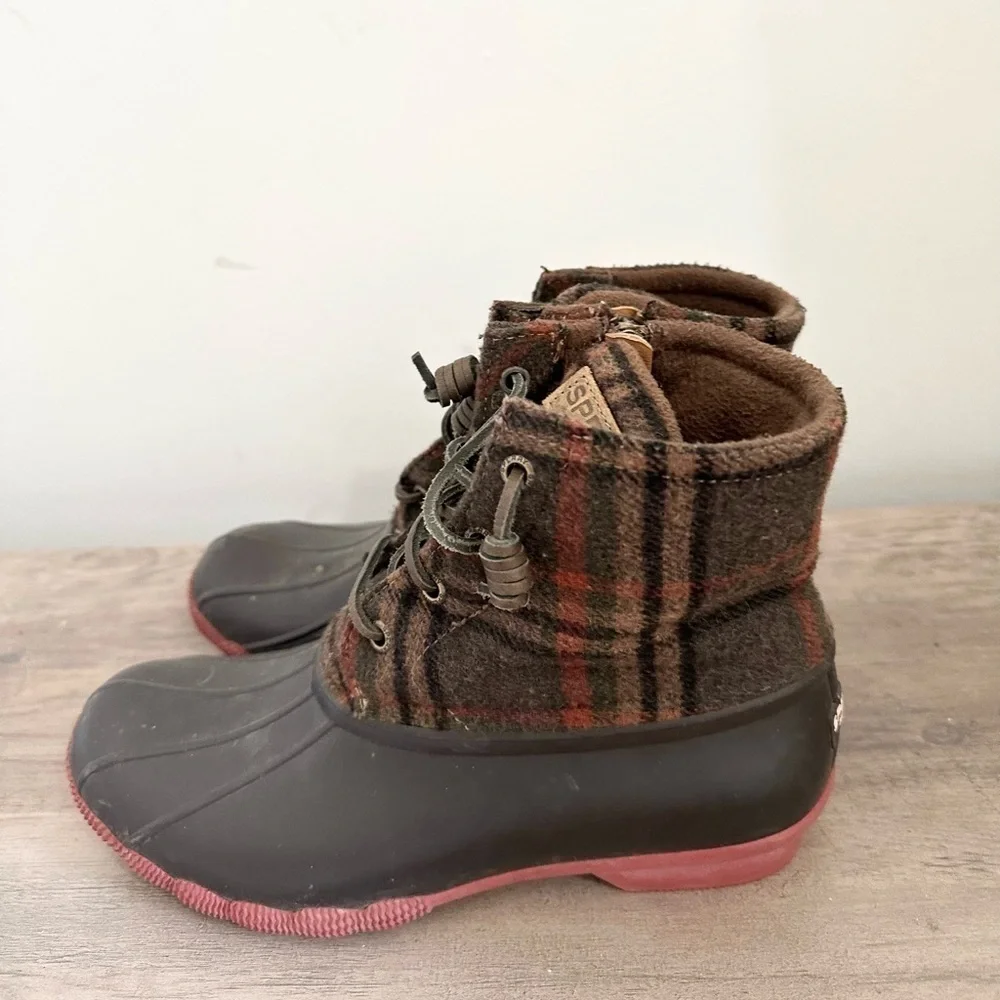 SPERRY Womens Sz 7m Saltwater Wool Plaid Duck Boots STS95922 outdoors winter